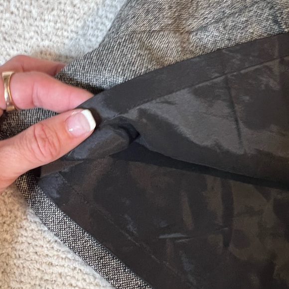 NOT FOR SALE Banana Republic gray and black lined stretch v-neck dress - Picture 8 of 11